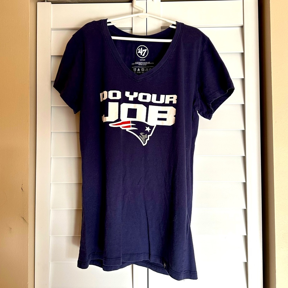 Patriots “Do Your Job” ladies Tee. New without tags.